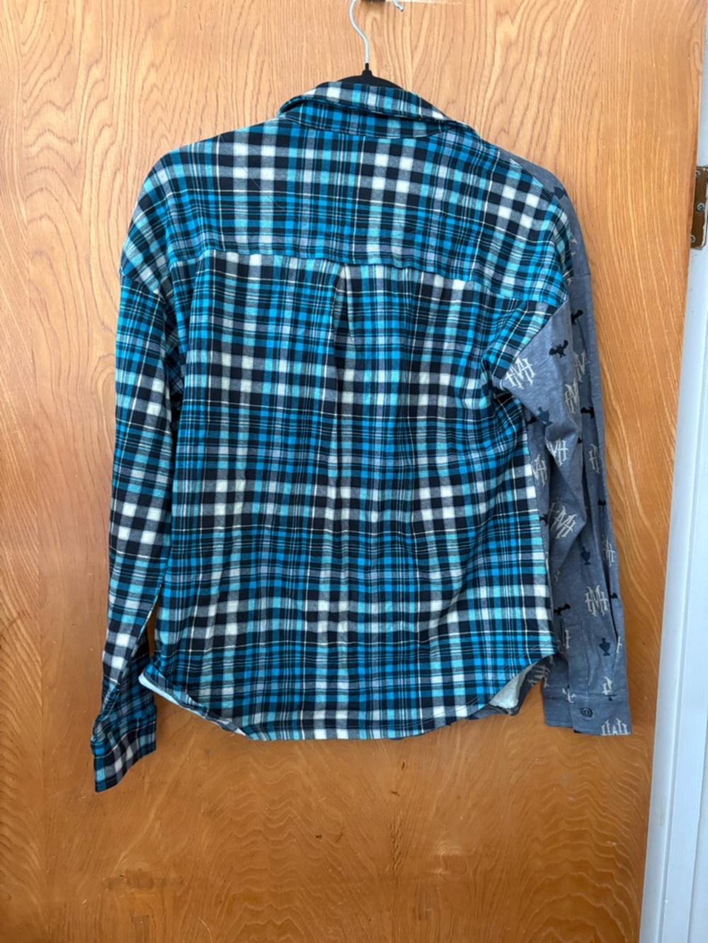 Disney Blue and Black Plaid haunted mansion Shirt S - Picture 8 of 8